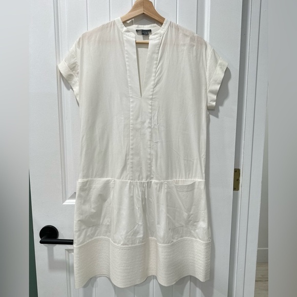 Vince Cuffed-Sleeve Stretch Poplin Mini Dress in White - Picture 2 of 7